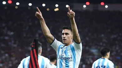 Corinthians vai contratar mais al&eacute;m de Rojas; Du&iacute;lio quer trazer titulares