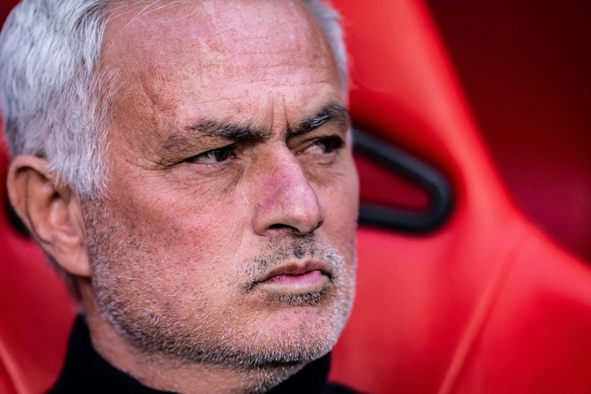 Meia n&atilde;o convence Mourinho no Real Madrid e &eacute; oferecido ao Manchester City