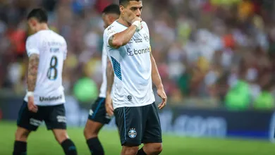 Luis Su&aacute;rez teve uma linda despedida no Maracan&atilde;, e o Gr&ecirc;mio venceu o Fluminense para ser vice do Brasileiro