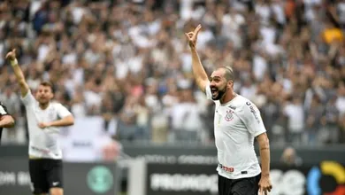 A velha hist&oacute;ria da arbitragem brasileira teve mais um cap&iacute;tulo neste s&aacute;bado