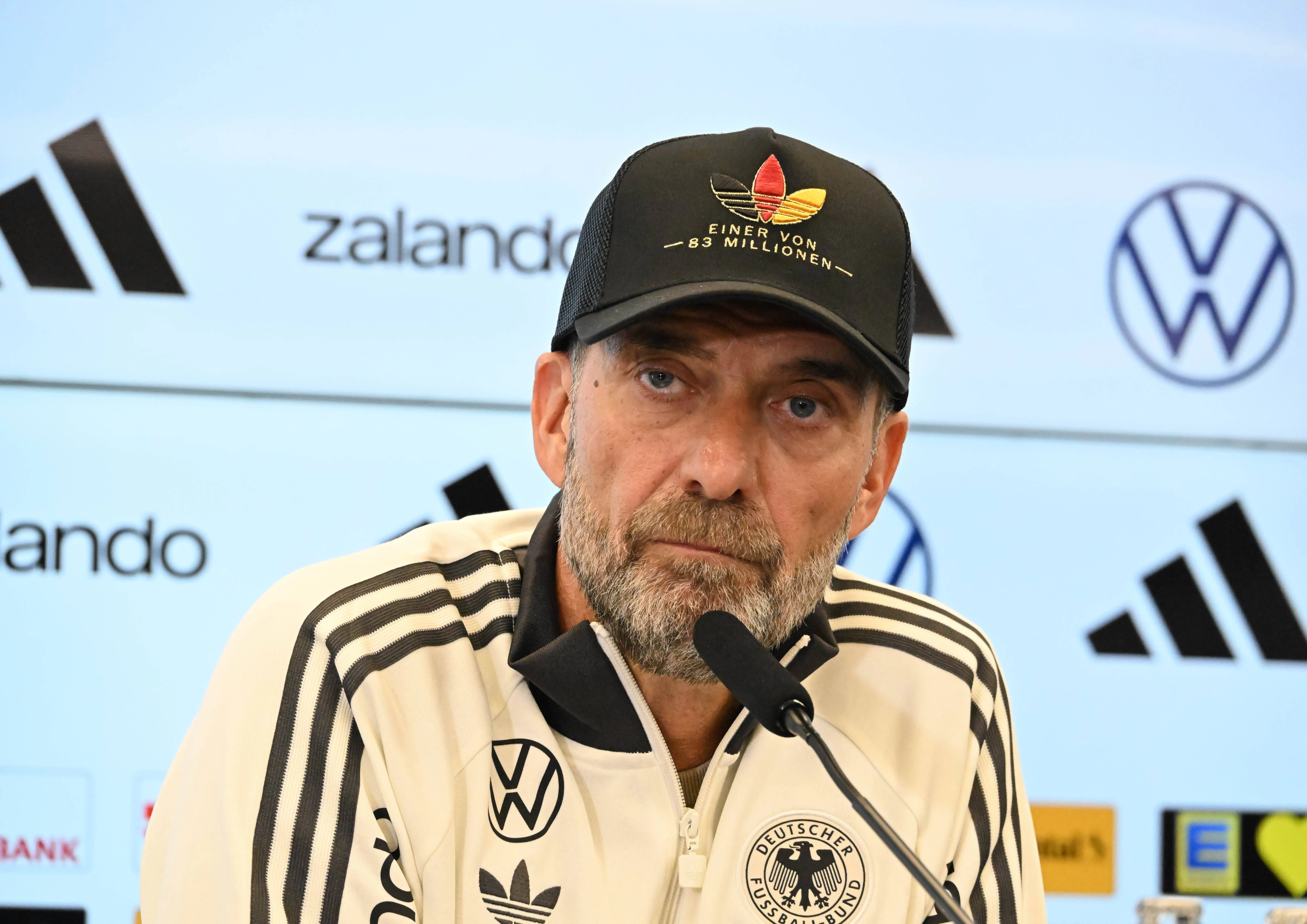 J&uuml;rgen Klopp durante coletiva de convoca&ccedil;&atilde;o da sele&ccedil;&atilde;o da Alemanha (Foto: Imago/Jan Huebner)