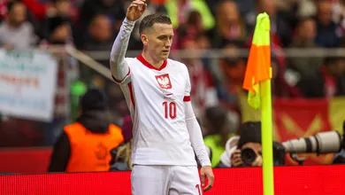 Cobi&ccedil;ado: polon&ecirc;s revela t&aacute;ticas do Liverpool para contrat&aacute;-lo em 2022-23