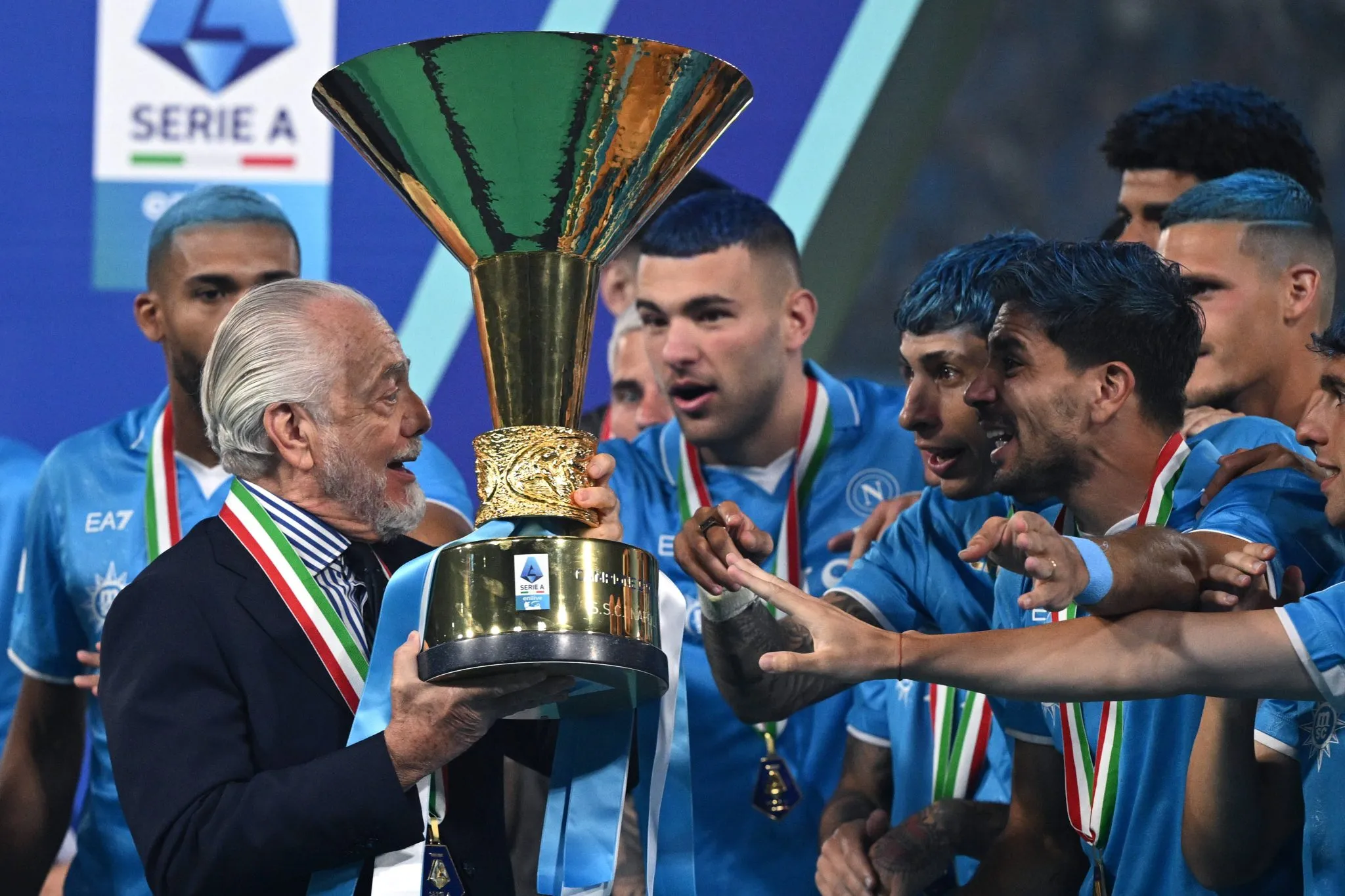 Napoli &eacute; o atual campe&atilde;o da Serie A (Foto: Imago)