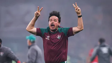 Ainda em clima de festa, Fluminense rev&ecirc; Inter e usa Brasileiro como prepara&ccedil;&atilde;o para o Mundial