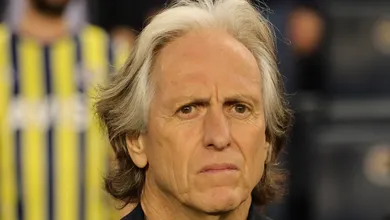Interesse de Jorge Jesus em brasileiro pode ser a salva&ccedil;&atilde;o financeira do Barcelona