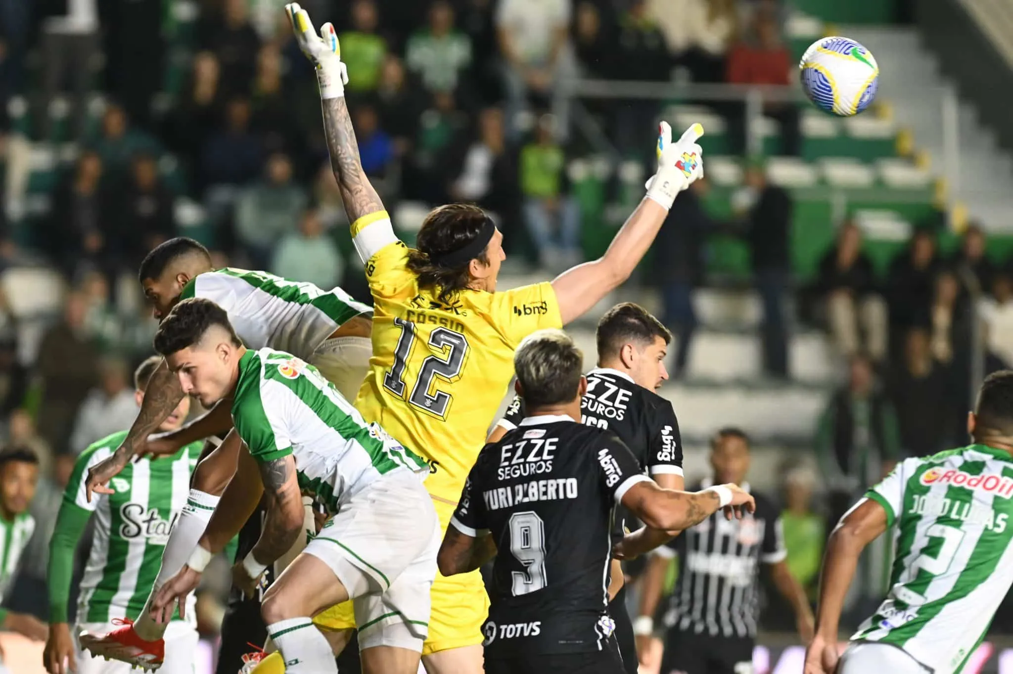 Em meio a rumores de renova&ccedil;&atilde;o, C&aacute;ssio assume culpa por derrota do Corinthians