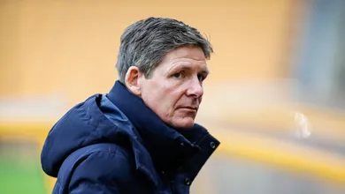 &lsquo;N&atilde;o recebeu apoio adequado&rsquo;: Porque t&eacute;cnico da Premier League disparou contra diretoria