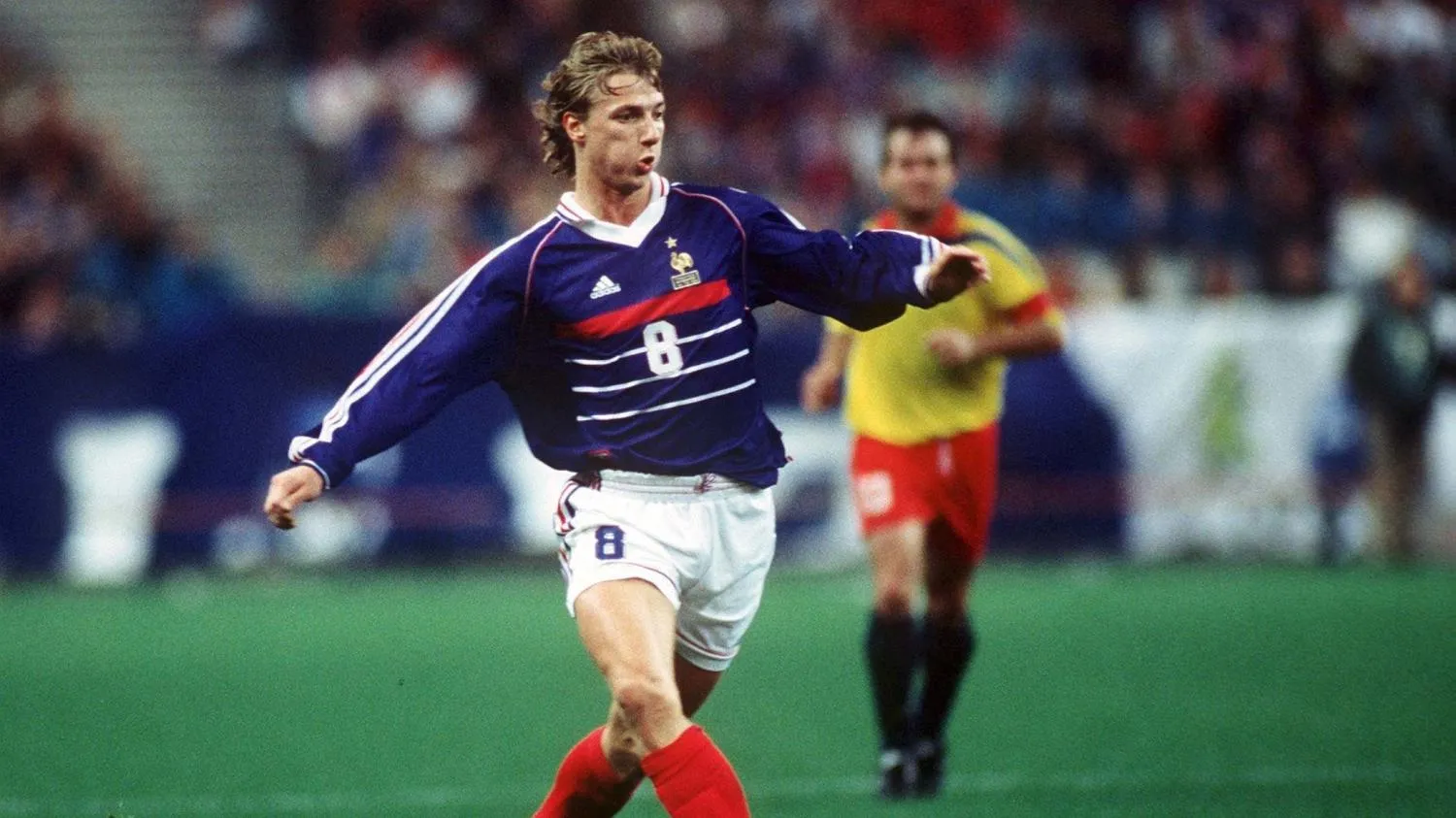 Conhece Tony Vairelles? Ele quase fez um jovem Cristiano Ronaldo ir para o Lyon