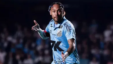 Ap&oacute;s comandar vit&oacute;ria do Santos no MorumBIS, Neymar alfineta casa do Palmeiras