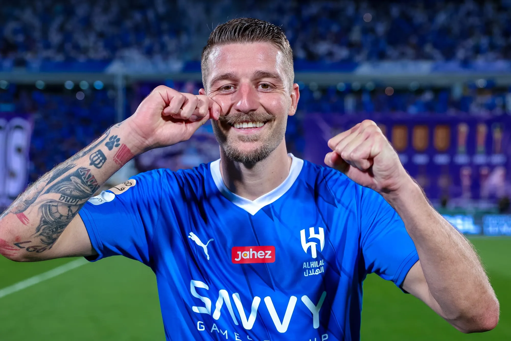 Com show s&eacute;rvio, Al-Hilal goleia e &eacute; campe&atilde;o da 1&ordf; Liga Saudita de times estrelados