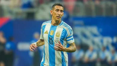 Di Mar&iacute;a entra para hall da fama do futebol com recorde conquistado na Copa Am&eacute;rica
