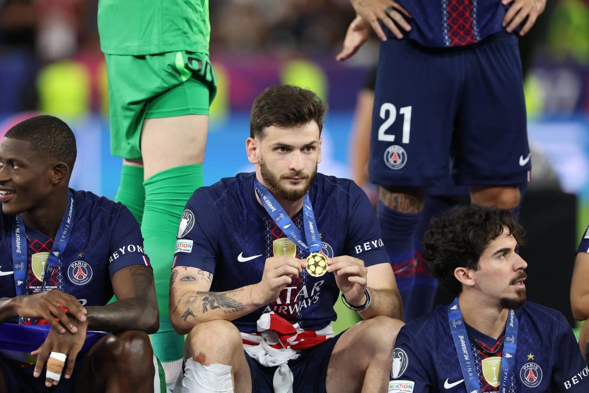 Kvaratskhelia foi eleito melhor jogador da Champions League nesta temporada 