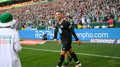 Est&aacute;dio lotado, camisa especial e reuni&atilde;o de lendas: A despedida de Diego Ribas do Werder Bremen