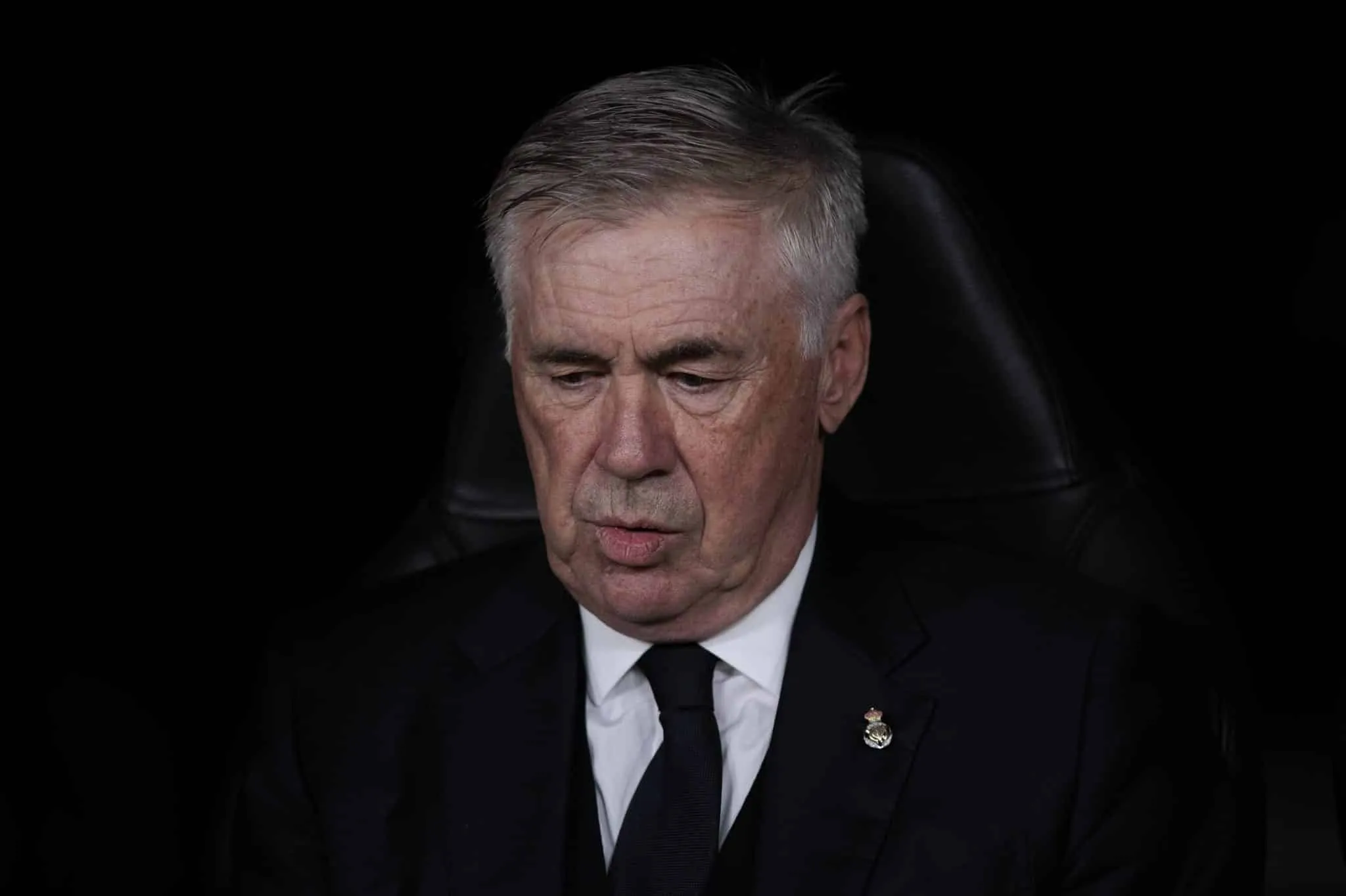 Ancelotti diz qual &eacute; o maior erro da carreira no Real Madrid: &lsquo;N&atilde;o deveria ter pedido mais dinheiro&rsquo;
