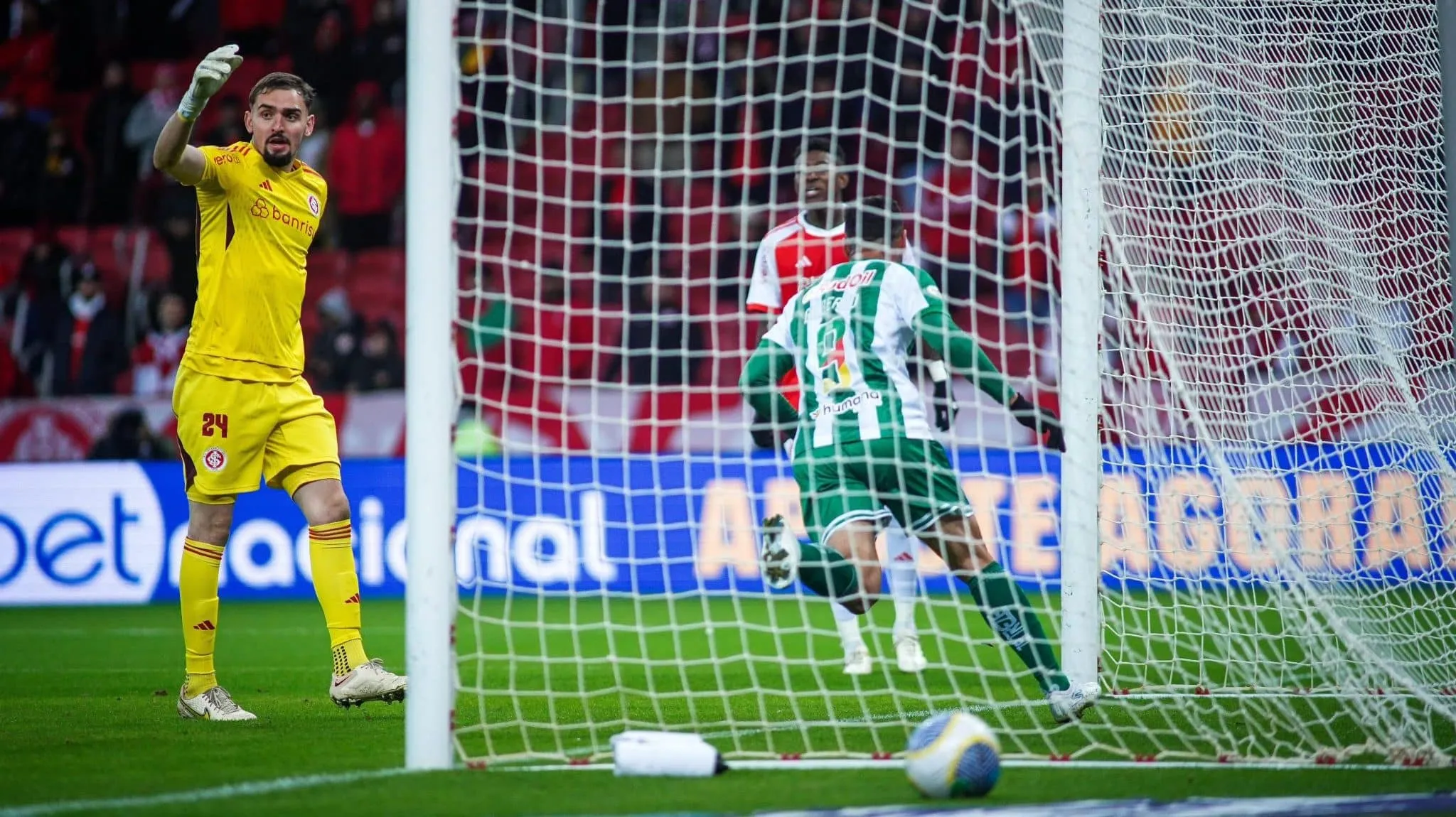 Juventude, hoje, &eacute; melhor do que o Internacional, e provou isso no Beira-Rio