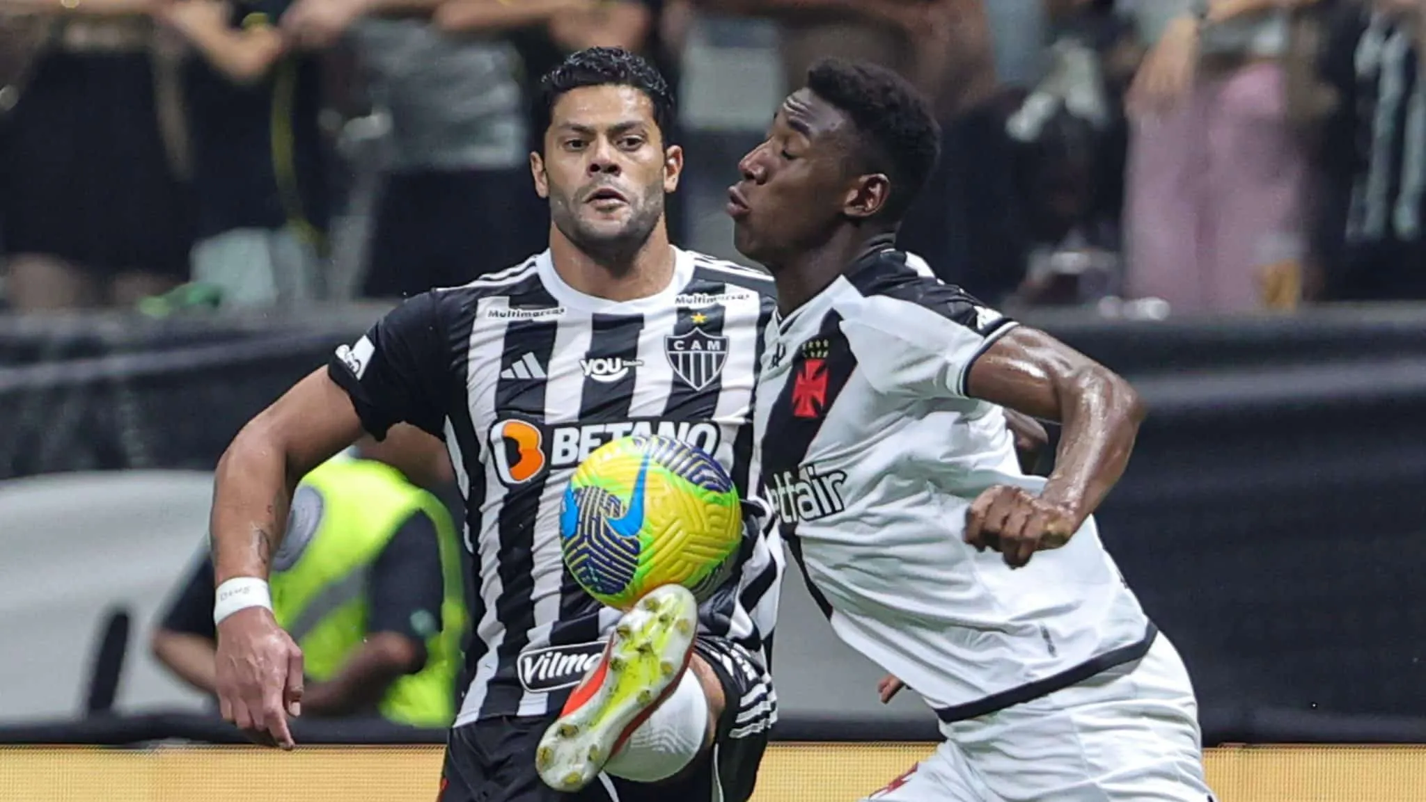Vasco mostrou o lado bom e o ruim da &uacute;ltima janela em derrota para o Atl&eacute;tico-MG