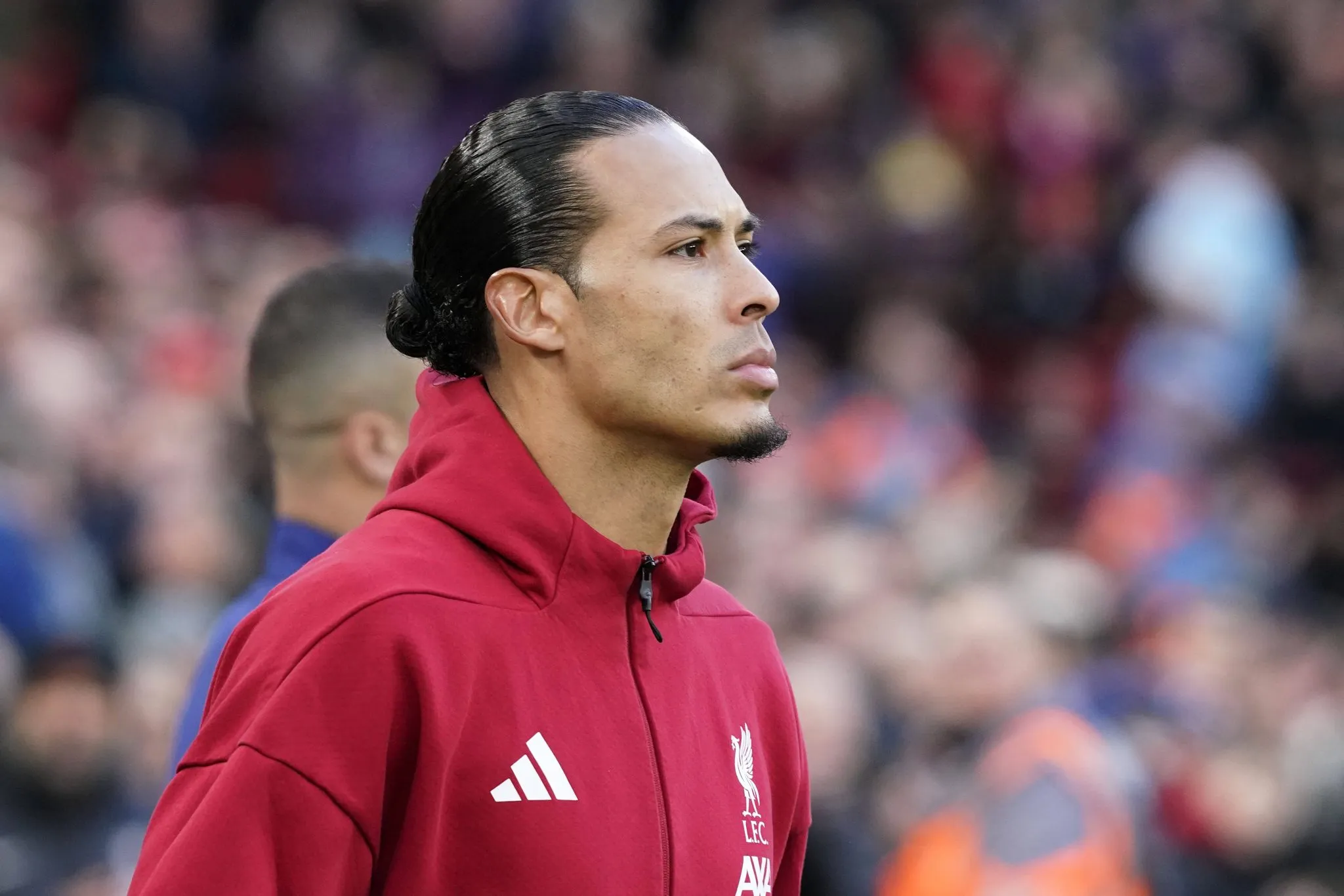 Trope&ccedil;o do Liverpool contra vice-lanterna faz van Dijk tomar decis&atilde;o antes da Champions