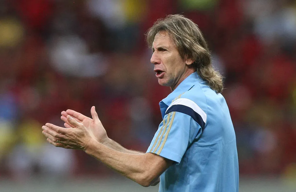 Palmeiras muda de t&eacute;cnico para que tudo continue como est&aacute;