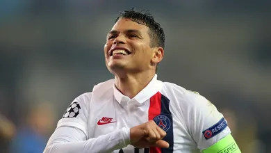 Capello exalta o veterano Thiago Silva: &ldquo;Pode jogar por dois anos na Serie A com um cigarro na boca&rdquo;