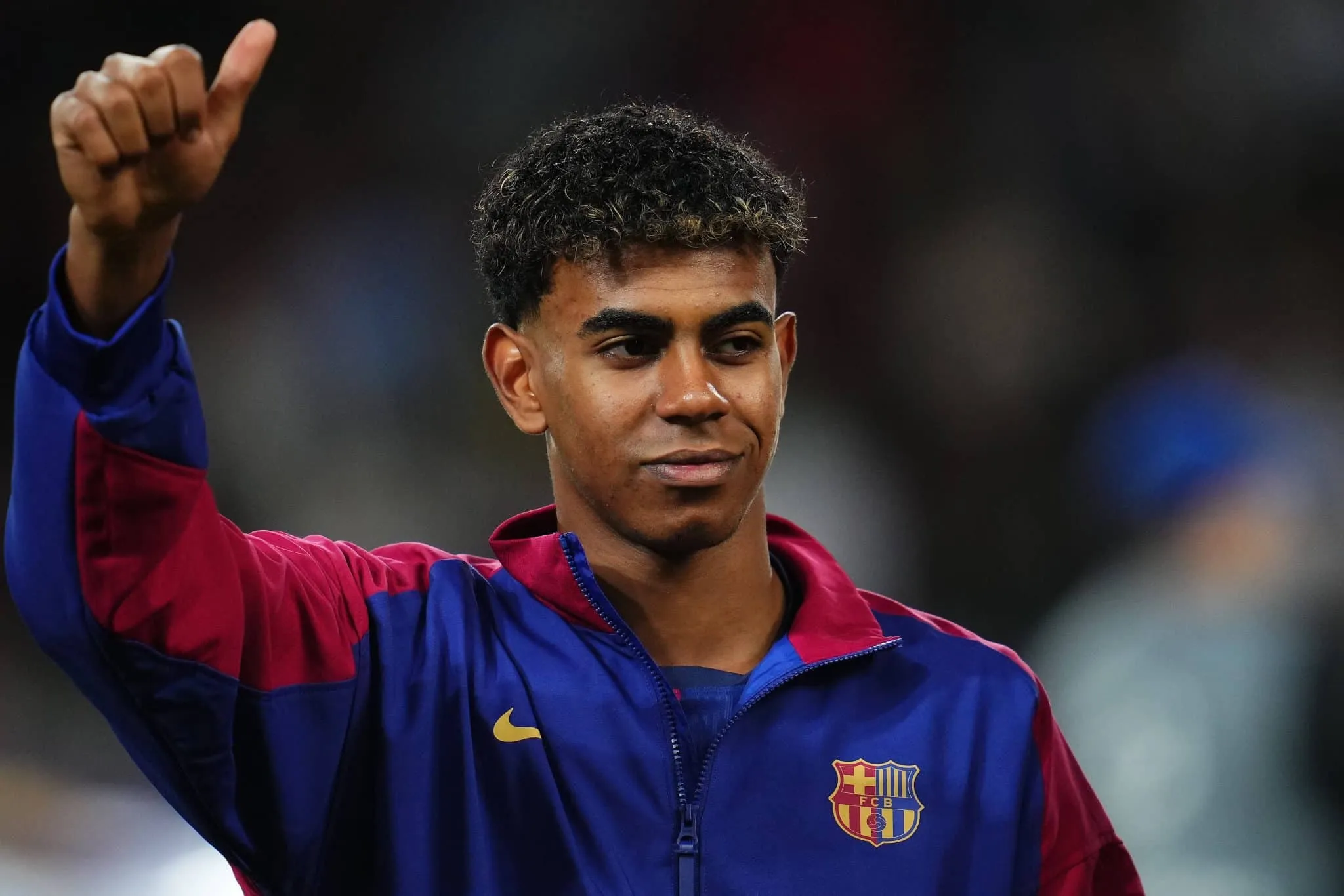 &Iacute;dolo brasileiro do Barcelona afirma que Yamal est&aacute; no mesmo n&iacute;vel de Mbapp&eacute; e Vinicius Jr