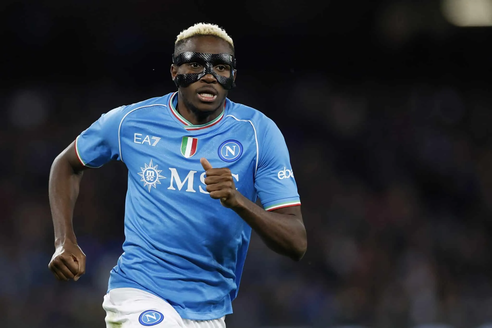 De sa&iacute;da do Napoli, Osimhen elege Premier League como seu Plano A