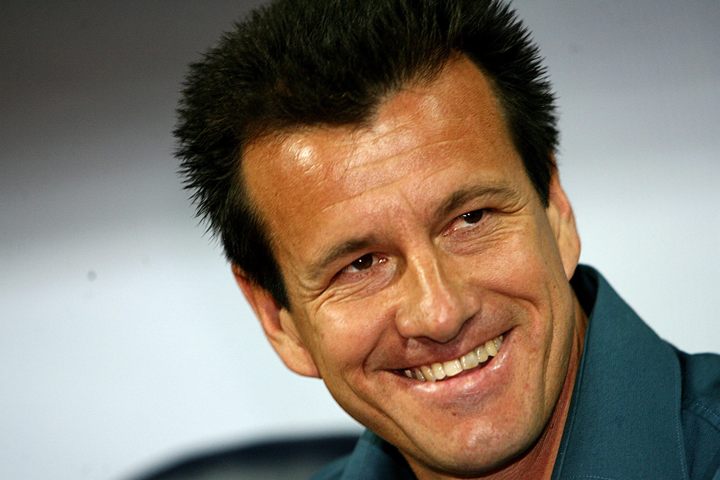 Dunga iniciou os ciclos para 2010 e 2018 na sele&ccedil;&atilde;o brasileira