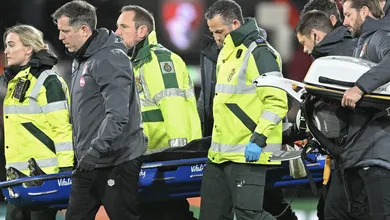 Bornemouth x Luton Town &eacute; interrompido ap&oacute;s Tom Lockyer sofrer parada card&iacute;aca no gramado