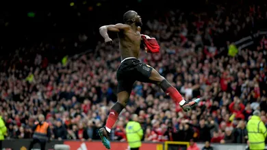 Gol de Lukaku de fora da &aacute;rea d&aacute; vit&oacute;ria agonizante ao Manchester United contra o Southampton