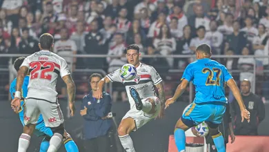 Luciano sai do banco e d&aacute; vit&oacute;ria a um sonolento S&atilde;o Paulo sobre o Cruzeiro no Morumbi