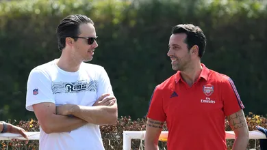 Vice-presidente do Arsenal: &ldquo;Temos folha salarial de Champions League e or&ccedil;amento de Liga Europa&rdquo;