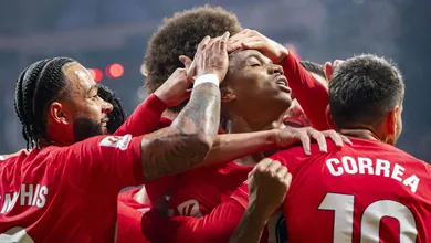 Atl&eacute;tico de Madrid joga mal, mas conta com outro gol de Depay para vencer o Rayo