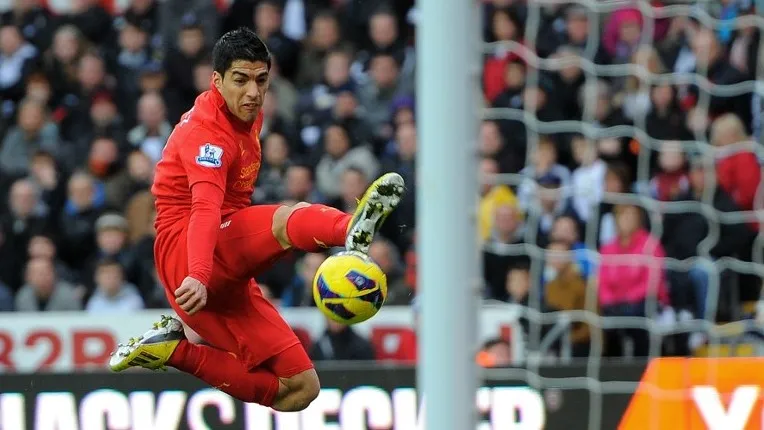Intenso e sem gols: Swansea e Liverpool ficam no empate