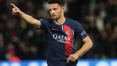 PSG aproveita excelente primeiro tempo para golear e frear momento do Lyon