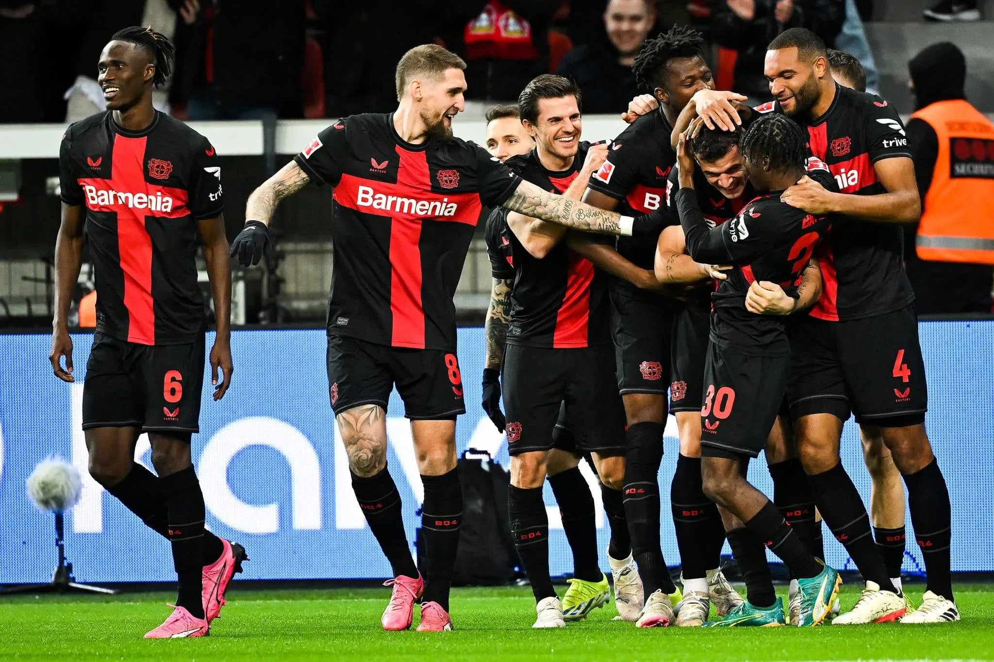 Hist&oacute;rico (e quase campe&atilde;o), o Leverkusen tem cl&aacute;ssico contra saco de pancadas pela frente