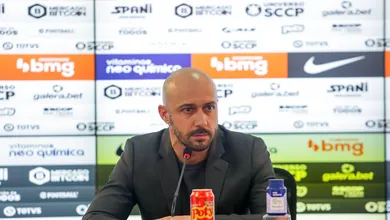 Mais imprevis&iacute;vel que a vit&oacute;ria do Corinthians, s&oacute; mesmo a rea&ccedil;&atilde;o de Alessandro na Arena do Gr&ecirc;mio