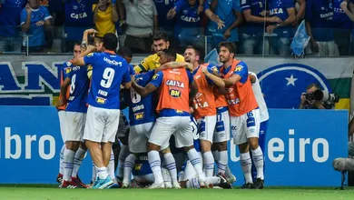 Cruzeiro domina, mas n&atilde;o define, e final vai para S&atilde;o Paulo ainda aberta