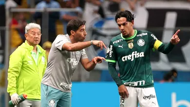 Acredite: mudan&ccedil;a de Abel fez Palmeiras melhorar a defesa sem Gustavo G&oacute;mez
