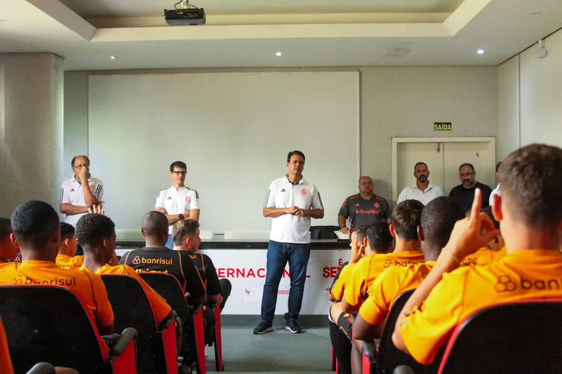 Com chegada de multicampe&atilde;o do futsal e dois executivos, Internacional reformula Celeiro de Ases