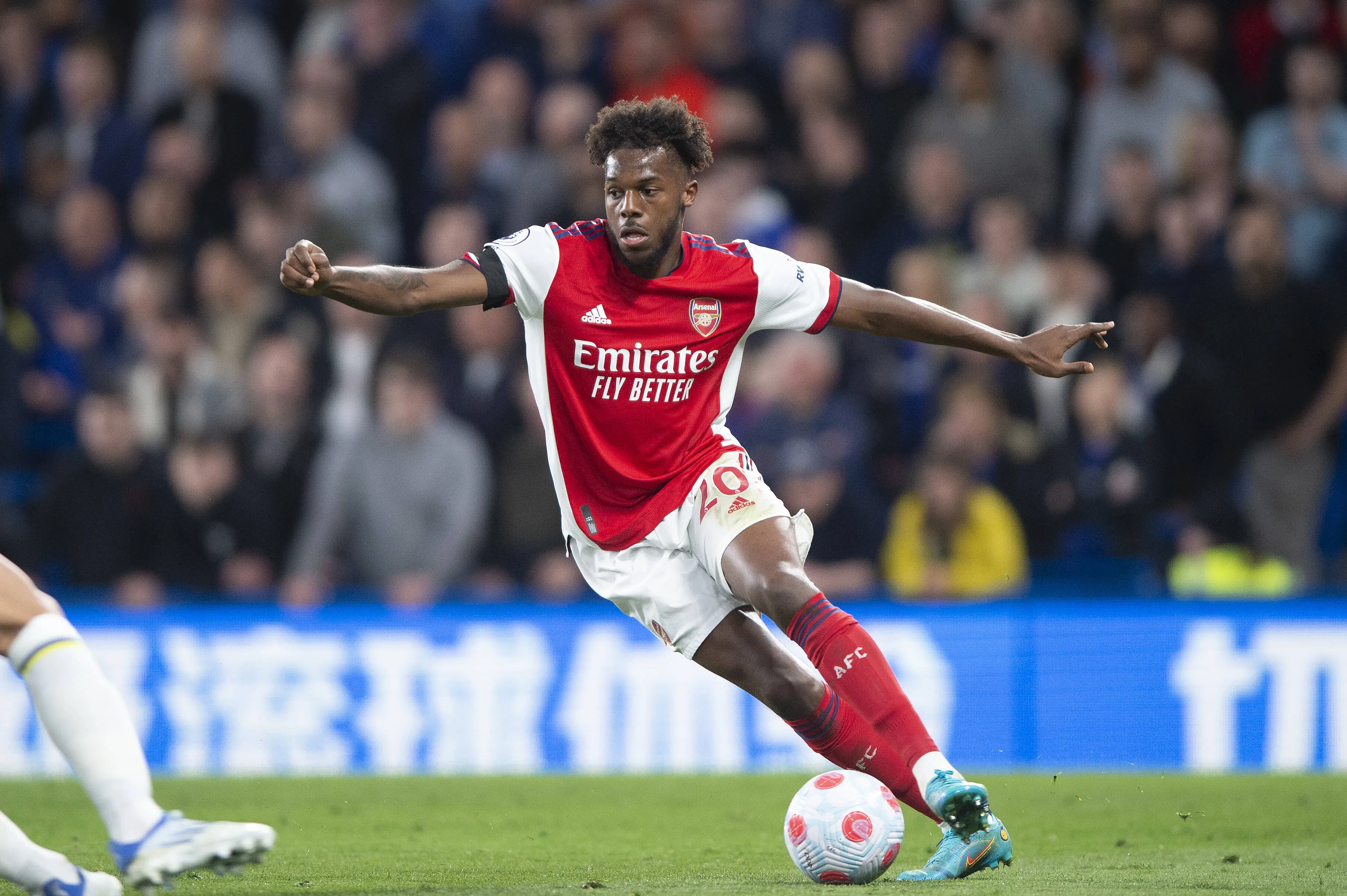 Nuno Tavares pelo Arsenal, em abril de 2022 (Foto: Imago/ Uk Sports Pics Ltd)