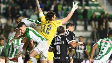 Em meio a rumores de renova&ccedil;&atilde;o, C&aacute;ssio assume culpa por derrota do Corinthians