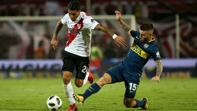Fim de semana com Supercl&aacute;ssico na Argentina e grito de campe&atilde;o na S&eacute;rie C