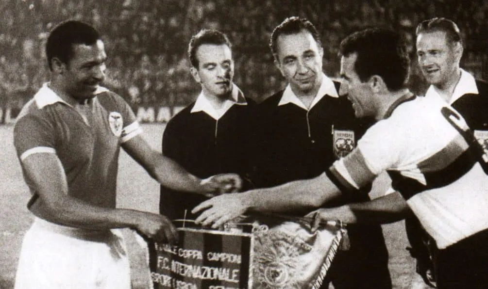 As lembran&ccedil;as de quando Inter e Benfica disputaram a decis&atilde;o da Champions em 1965