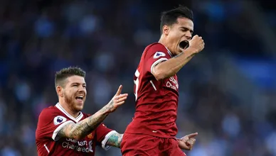 Coutinho voltou de vez e, com dois lances magistrais, protagonizou o triunfo card&iacute;aco do Liverpool