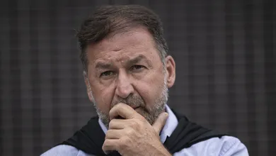 Ainda estamos em janeiro e Corinthians j&aacute; tem ano desgastante: um oferecimento Augusto Melo