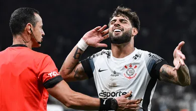 Vit&oacute;ria no estilo Corinthians n&atilde;o pode apagar atua&ccedil;&otilde;es desastrosas pela Libertadores