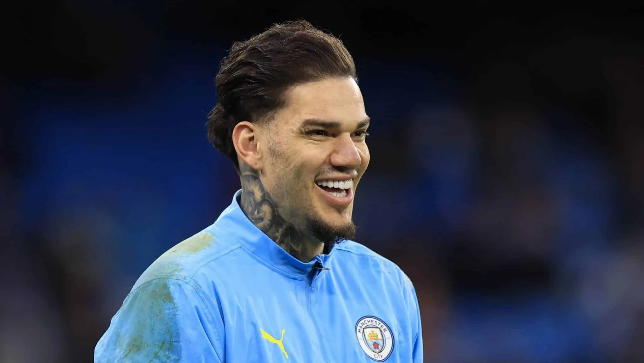 Ederson se impressiona com promessa brasileira e crava: &lsquo;Ser&aacute; um dos melhores do mundo&rsquo;