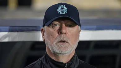 Gr&ecirc;mio faz o imposs&iacute;vel contra Sport e Mano Menezes atinge fundo do po&ccedil;o