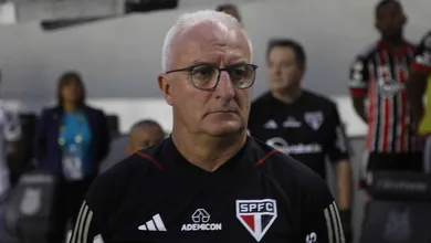 Dorival revela insatisfa&ccedil;&atilde;o com campanha no Brasileir&atilde;o e avisa: S&atilde;o Paulo n&atilde;o est&aacute; de f&eacute;rias