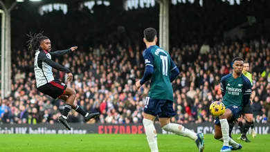 Arsenal perde, de virada, para o Fulham e desperdi&ccedil;a chance de terminar 2023 na lideran&ccedil;a da Premier League