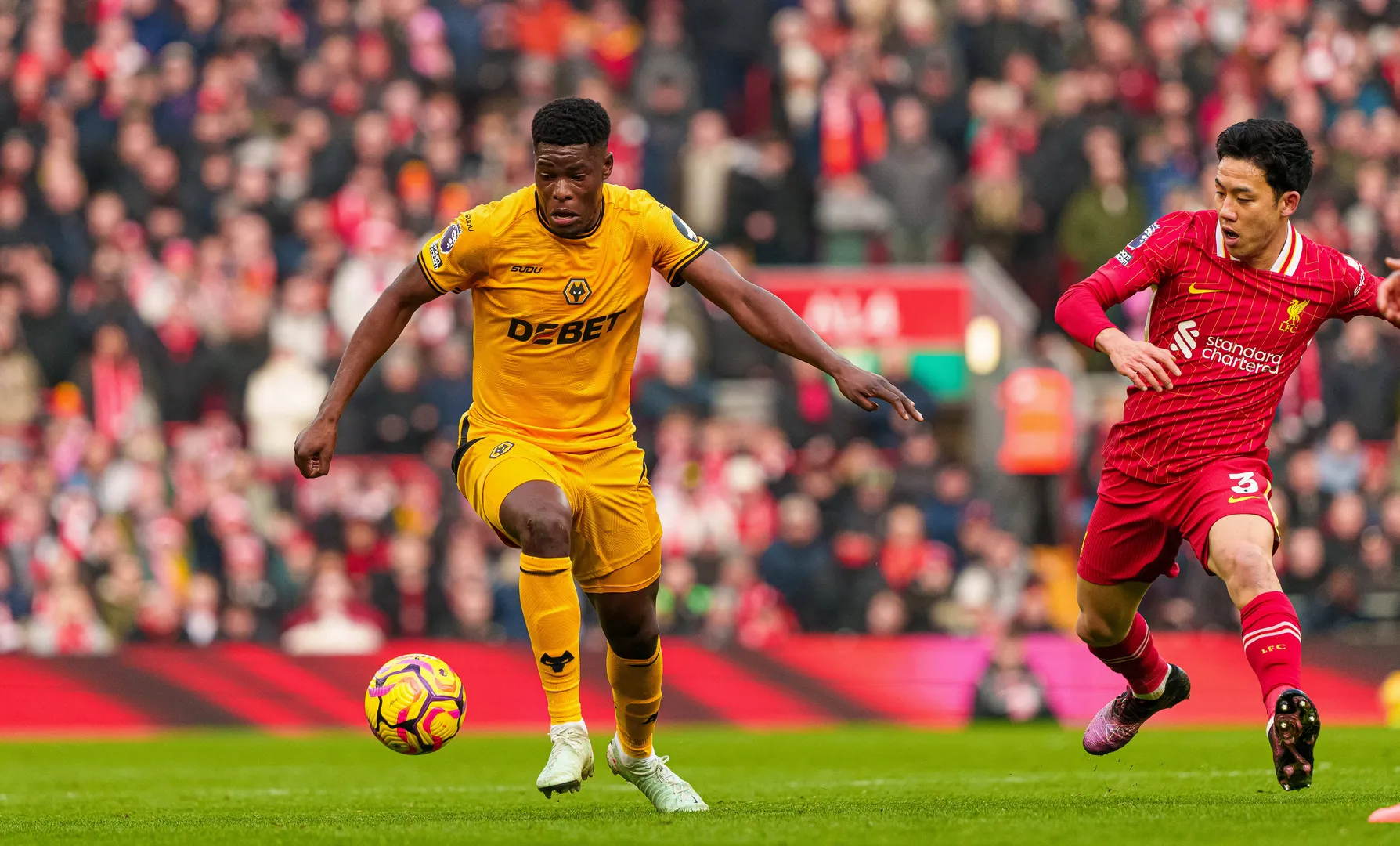 Vitor Pereira reclamou de p&ecirc;nalti em favor do Liverpool entre outros lances na derrota do Wolverhampton na Premier League